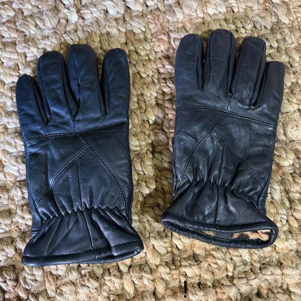 Women’s gloves L Black Leather‎ animal print inside winter mountain camping